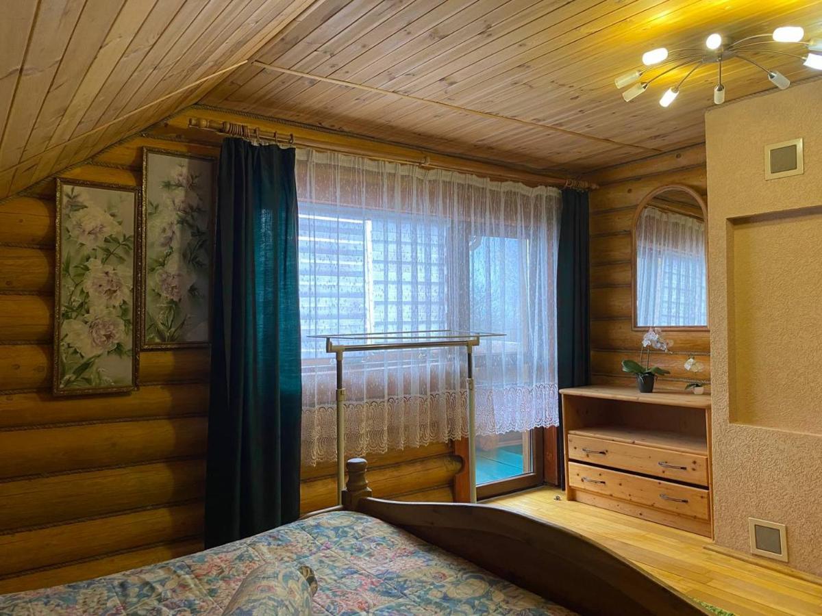 У Фёдера И Маргариты Nizhnya Hrabivnytsia 外观 照片