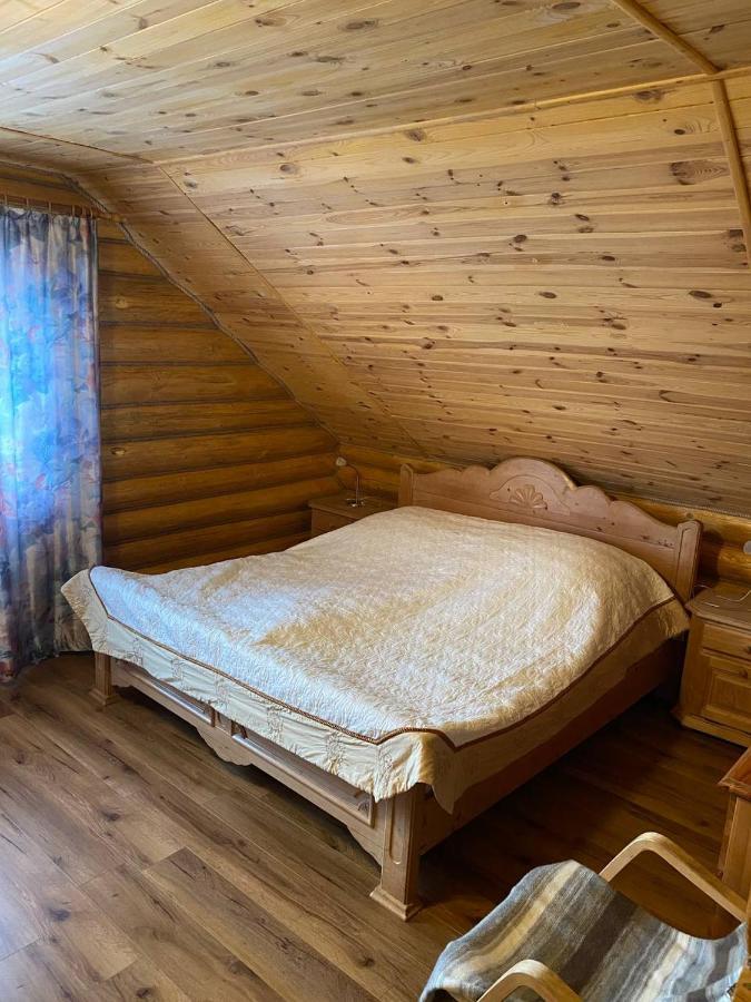 У Фёдера И Маргариты Nizhnya Hrabivnytsia 外观 照片
